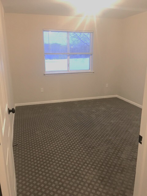 Photo - 1382 Constance Dr