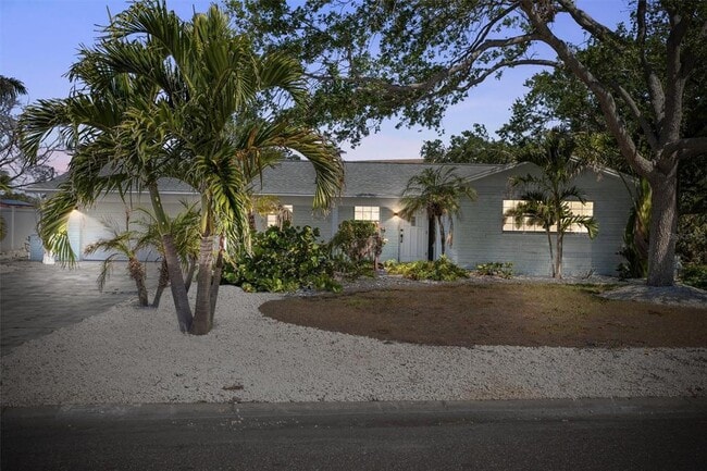 Building Photo - 10001 S Yacht Club Dr Rental