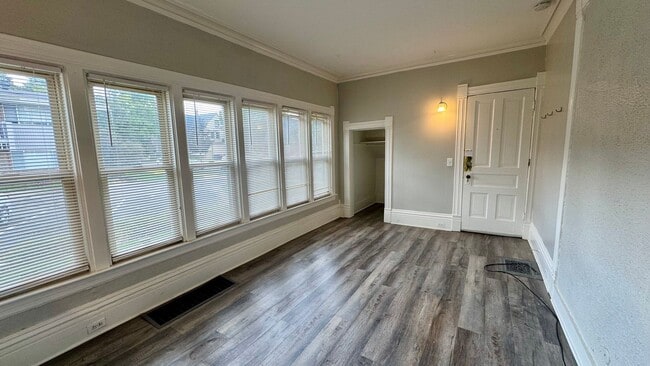 Photo - 324 Prospect Ave NE Unit Apt 2