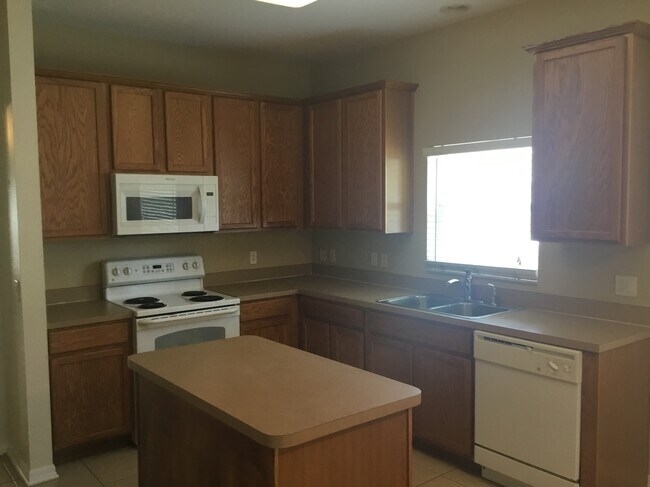 Photo - 1309 Kintla Rd