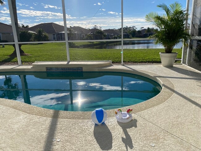 Photo - 4532 Whispering Oaks Dr