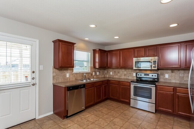 Photo - 5828 Ridge Lake Dr