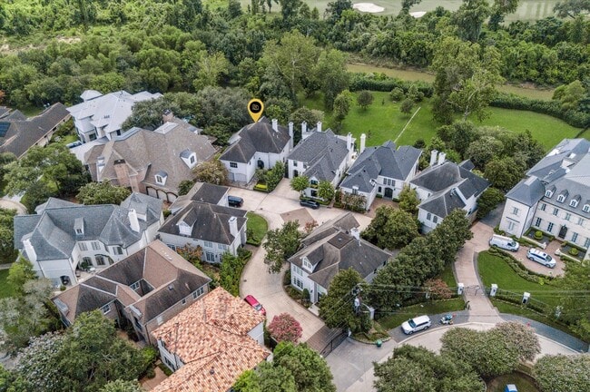 Building Photo - 7 Marilane St