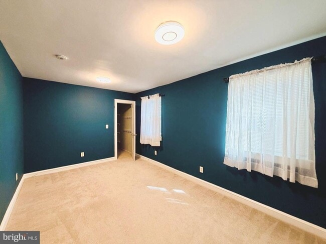 Photo - 907 Heron Dr