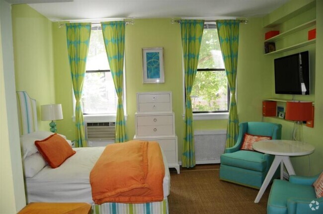 Building Photo - 0 bedroom in New York NY 10065 Unit 2A Rental