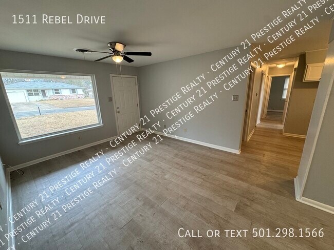 Photo - 1511 Rebel Dr