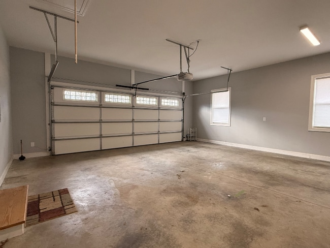 Photo - 445 Farmer Cir