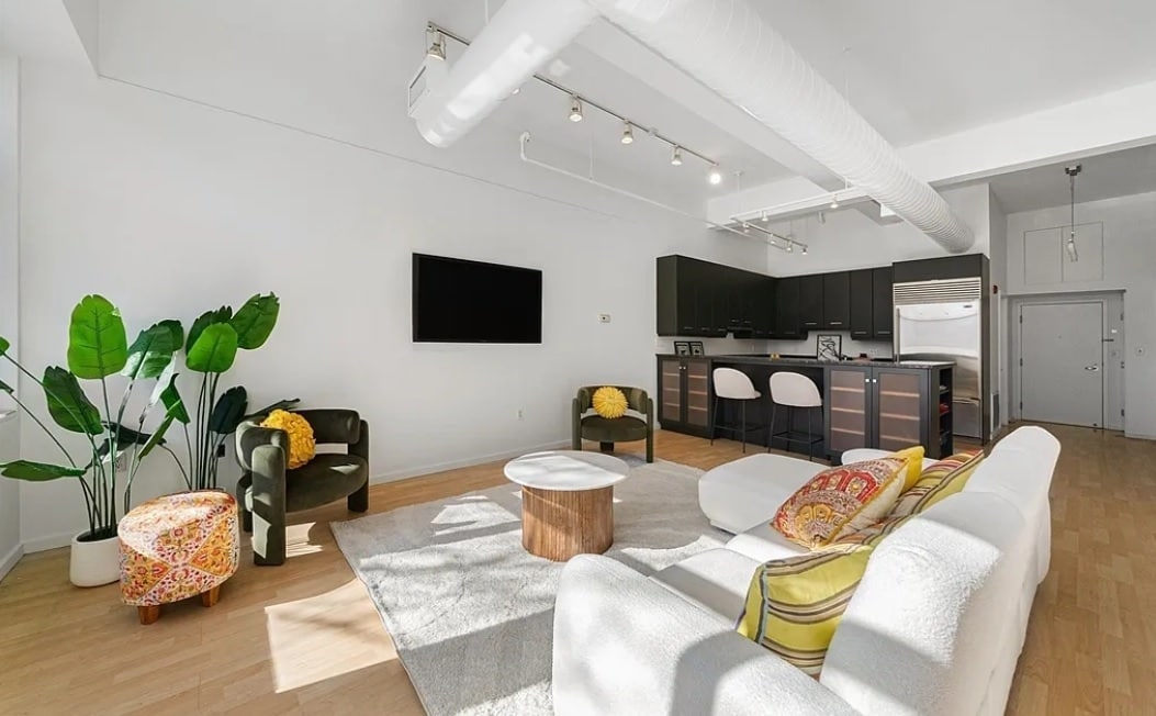 Photo - 13338 Sanford Ave Condo Unit 27R