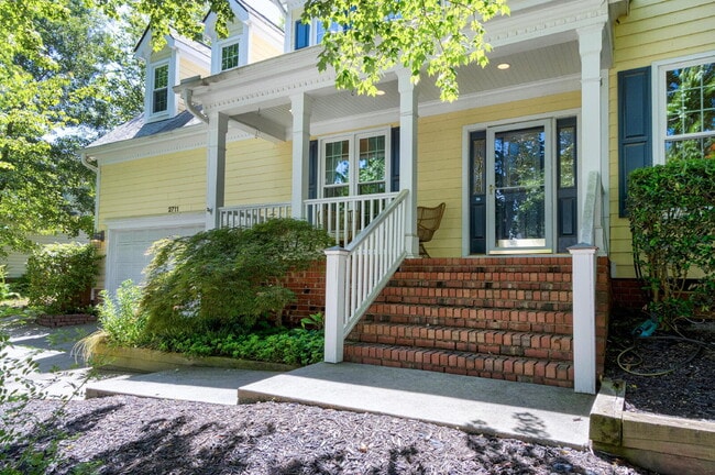 Photo - 2711 Ashland Dr