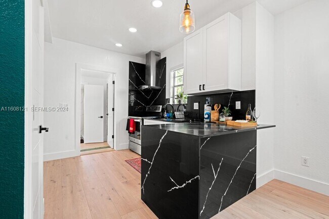 Photo - 3902 NW 3rd Ave