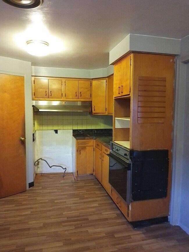 36 Davidson Ave