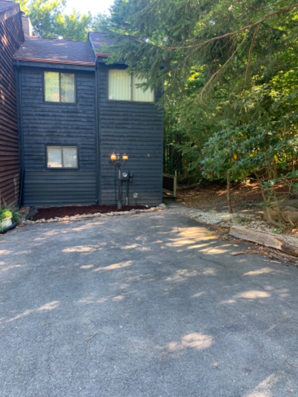 Photo - 8 Alpine Dr