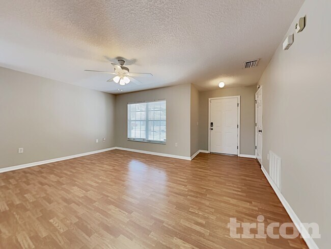 Photo - 10211 Summerview Cir