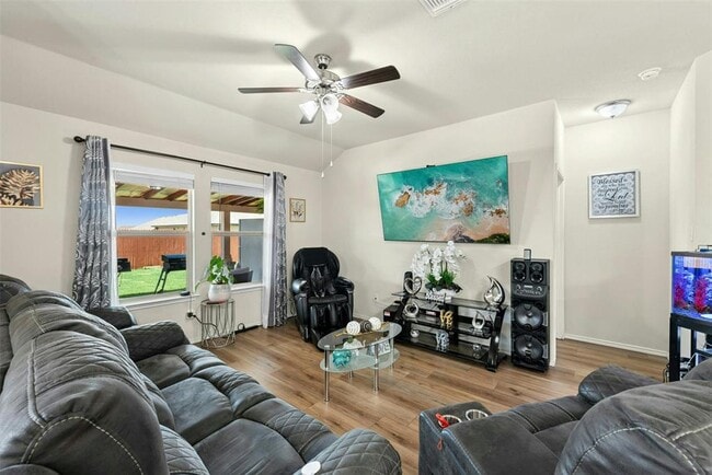113 Reagor Dr