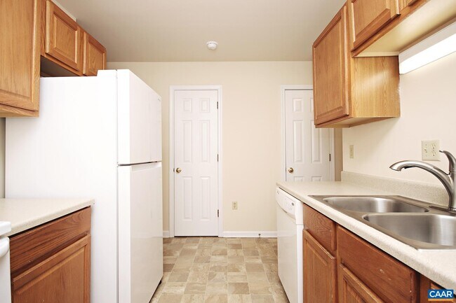 Photo - 200 Stribling Ave