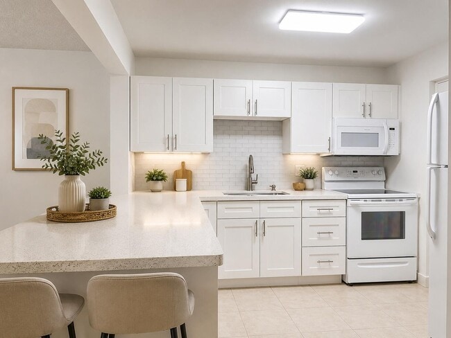 Photo - 2307 S Cypress Bend Dr Unit 207a