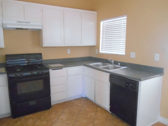 Photo - Cute Home in NW side of Town