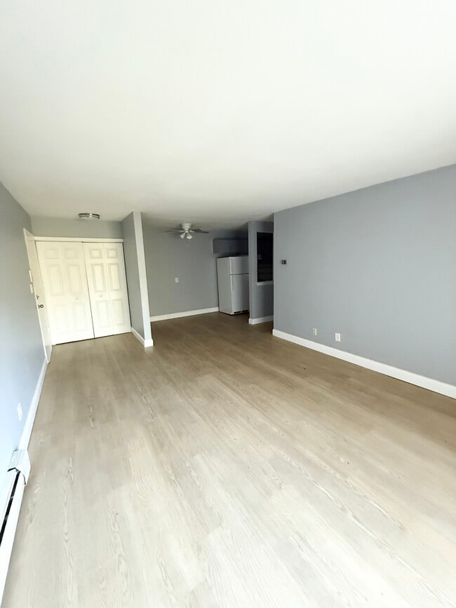 Building Photo - Bayside Unit 23