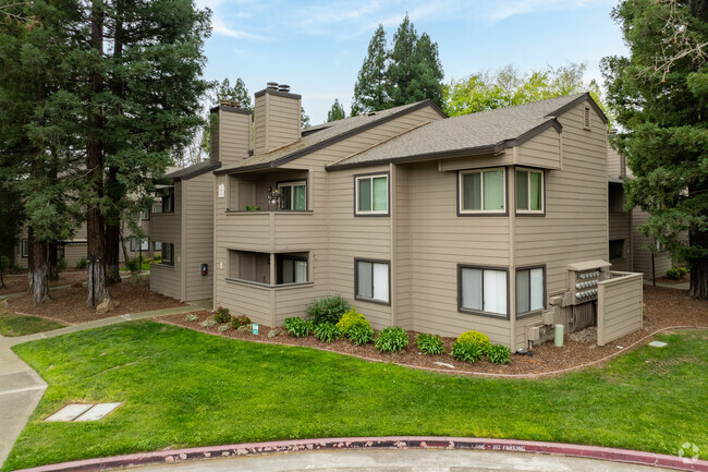 Photo - Highlands Apartments