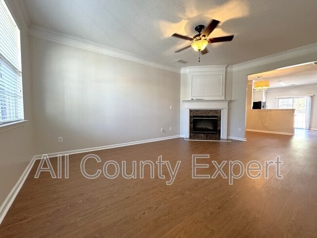 Photo - 383 Weatherstone Pl