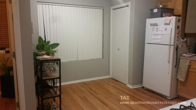 Photo - 2320 W Adams St