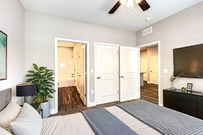 Photo - 5620 NE 80th Ter