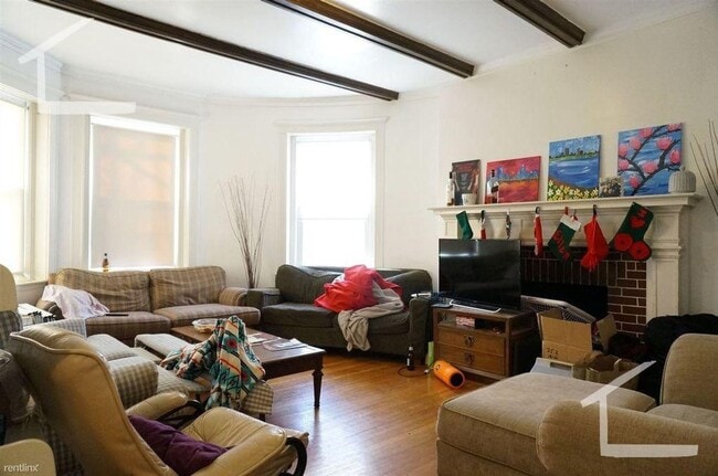 Building Photo - Spacious Brookline Apt near BU; perfect for students!  Granite Countertops, 2 Decks