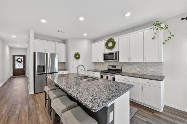 Photo - 210 Briarwood Ln