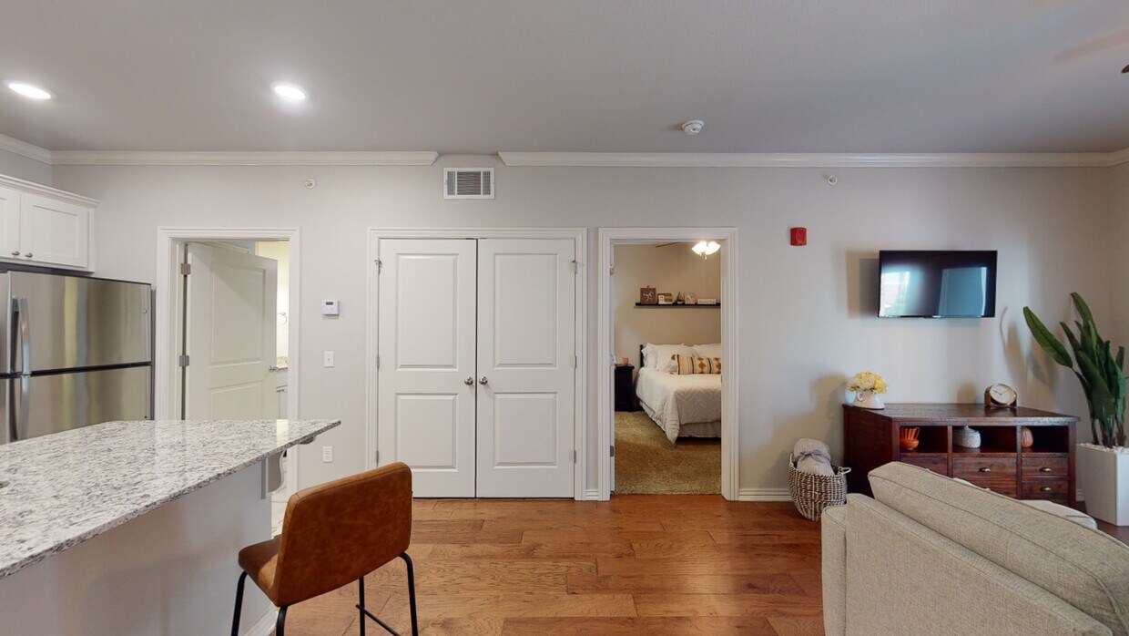 Photo - Woodland Park Apartments