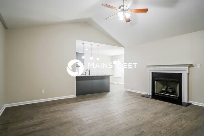 Photo - 3 Bedroom Pet-Friendly Home in RALEIGH, NC with Main Street Renewal