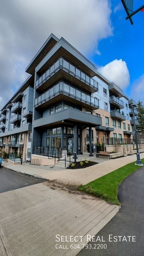 Photo - 9456-9134 134 St