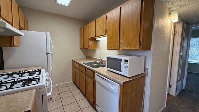 Photo - 2 Bedroom 1 Bathroom Apartment in Aurora Unit 226