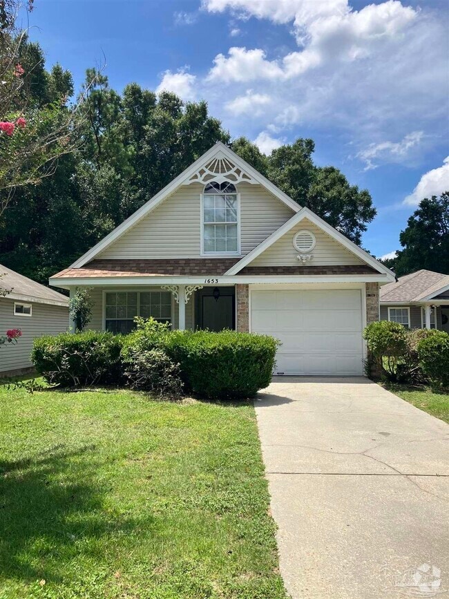 Building Photo - 1653 Governor's Dr Rental