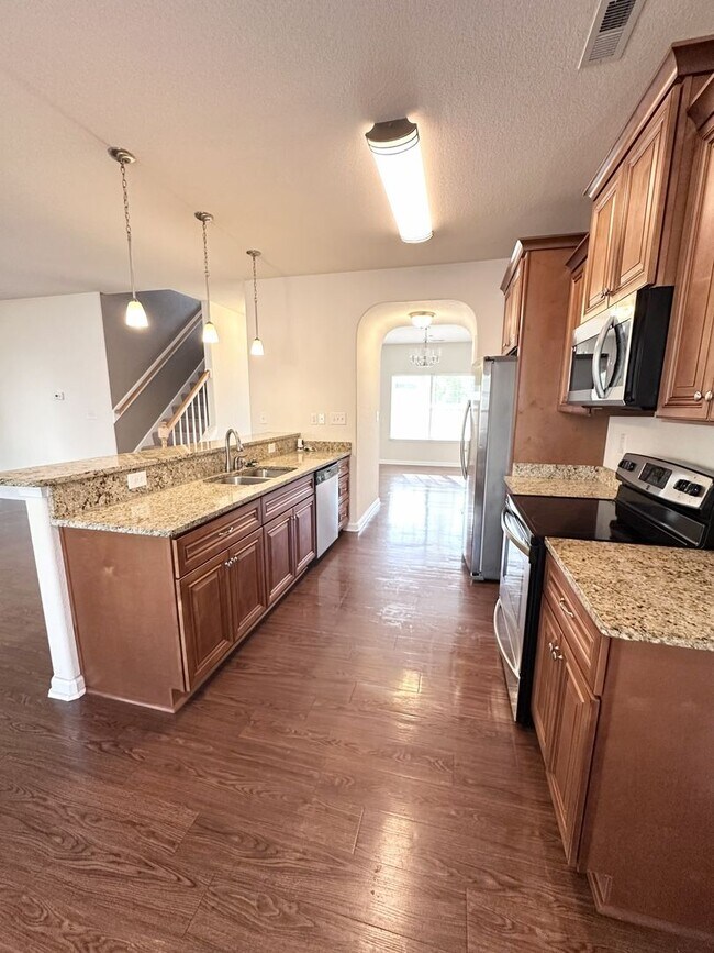 Photo - Spacious 4 Bedroom Updated Home in Wilmund Place