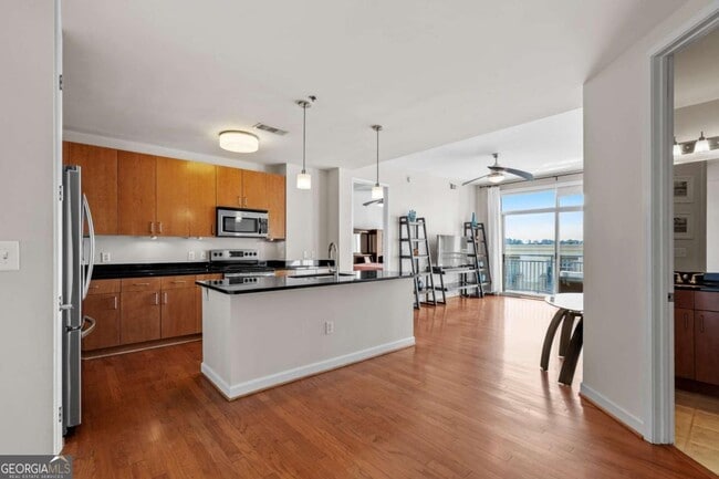 Photo - 711 Cosmopolitan Dr NE Unit 512