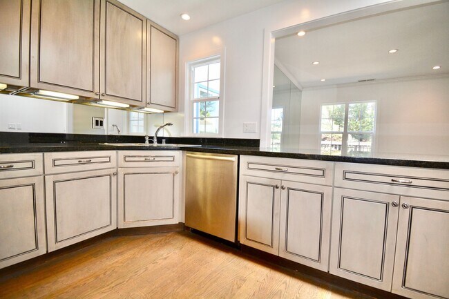 Photo - Stunning 3 BR | 2 BA in Noe Valley - Must See!