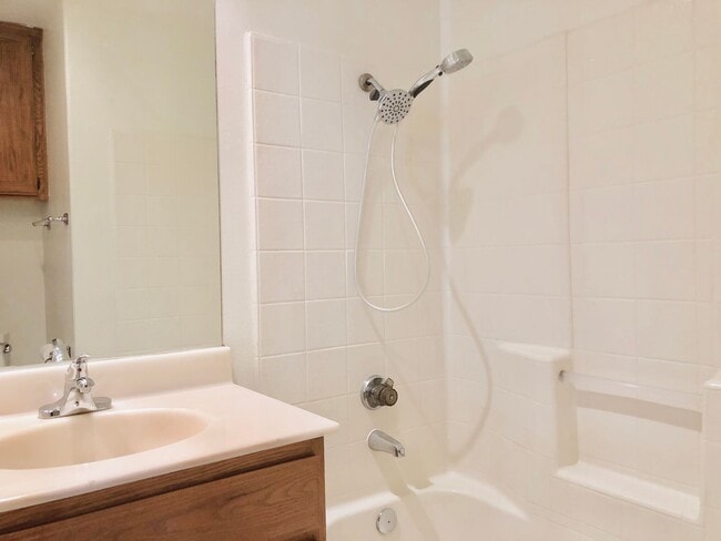 Photo - Beautiful 2 bedroom 2 bath Home!!!!