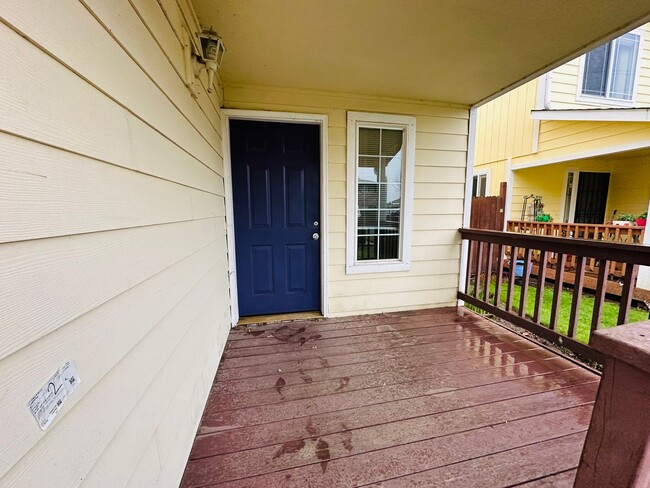 Photo - Beautiful 3 Bedroom Beaverton Home with New Carpet and Large Fenced in Backyard!