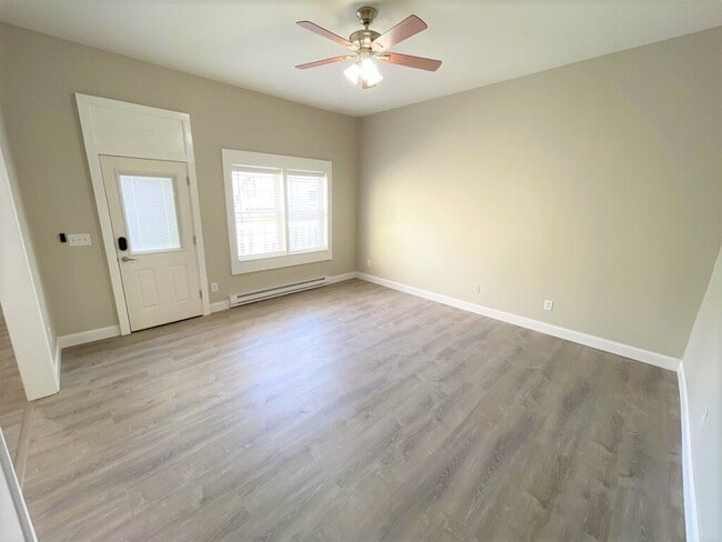 Photo - 4723 Peabody Ave Unit 01