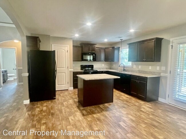 Photo - 3 br, 2 bath House - 436 Shoreline Blvd