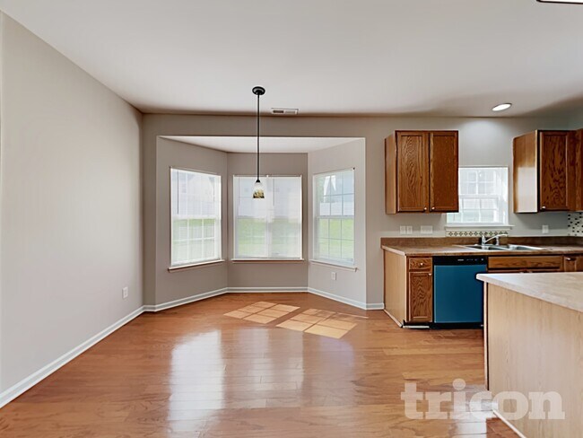 Photo - 1510 Peachcroft Rd