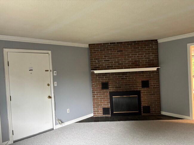 157 Norton Ave Unit 3