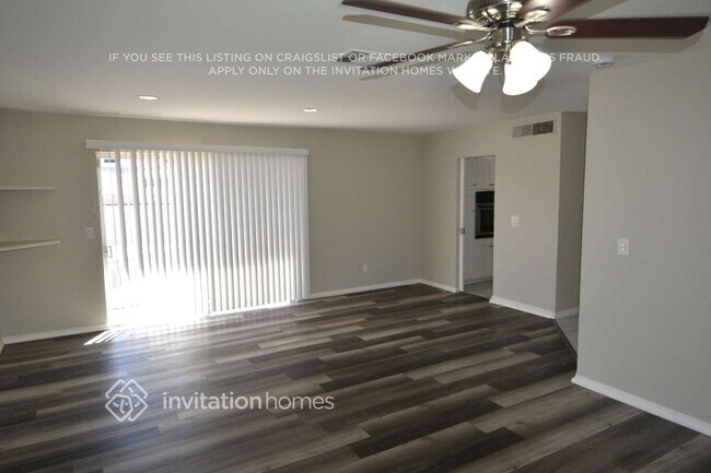 Photo - 3401 W Belmont Ave