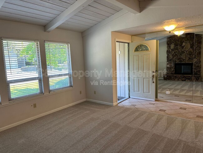 Photo - 8190 E Granite Dr