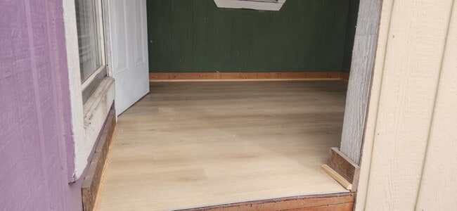 Covered back porch - 605 E Applegate Dr Unit B