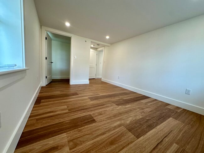 Photo - 122 S Silver Ln