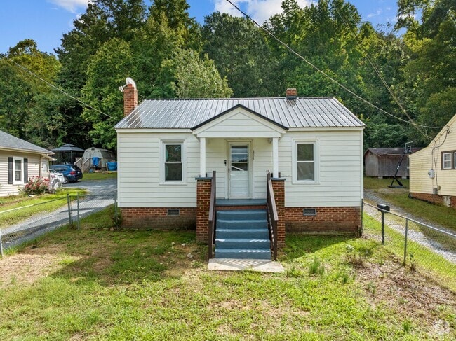Building Photo - 434 Peachtree St Rental