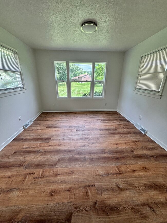 Photo - 16765 Valley Forge Ln