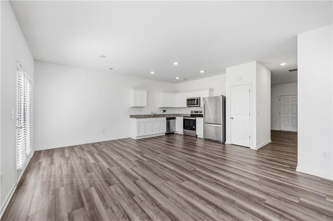 Photo - 206 Fenchurch Wy