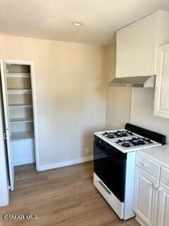 Photo - 5728 Hazeltine Ave